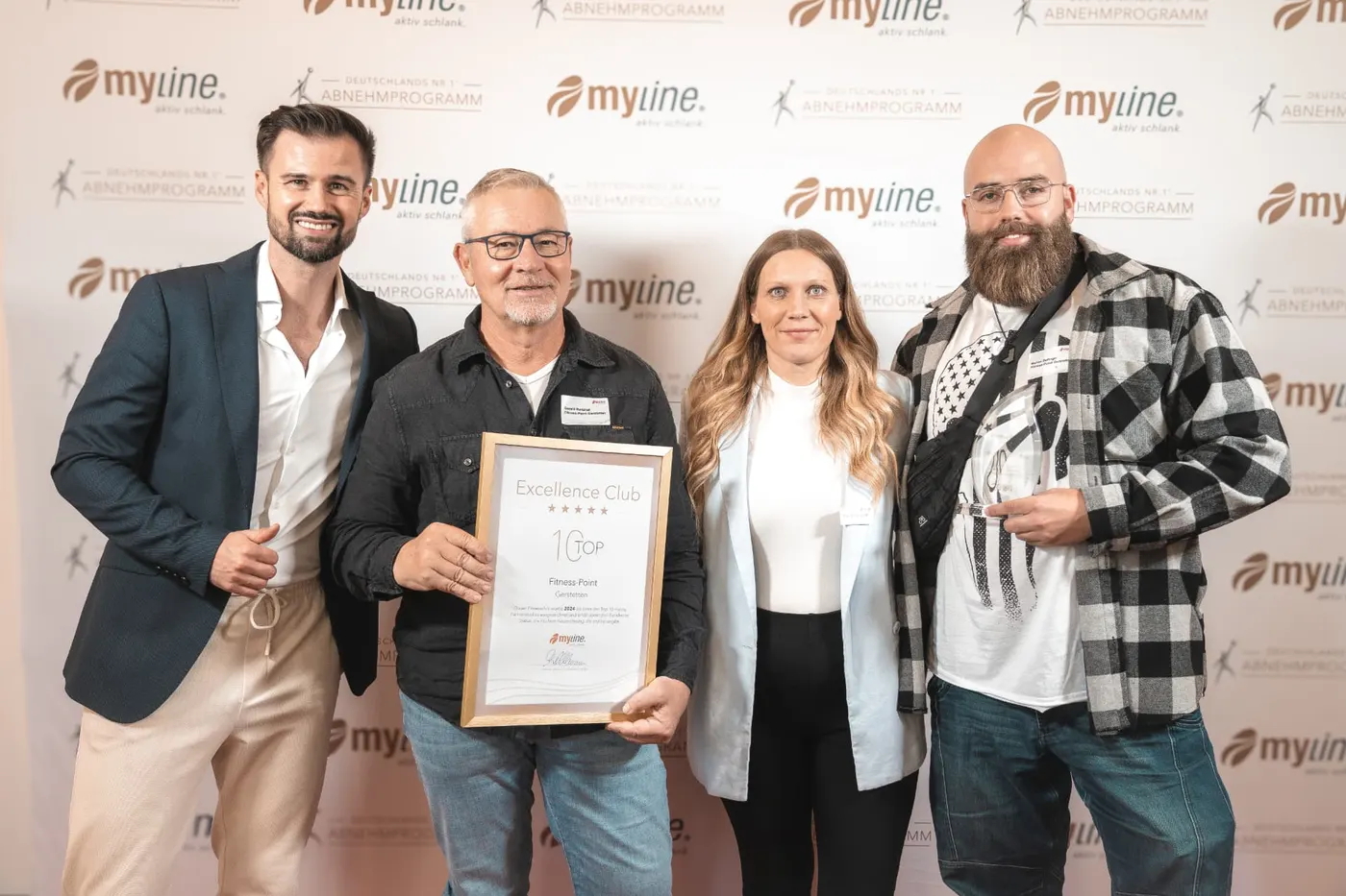Fitness-Point Gerstetten mit der Top-10-Urkunde des myline Excellence Clubs 2024